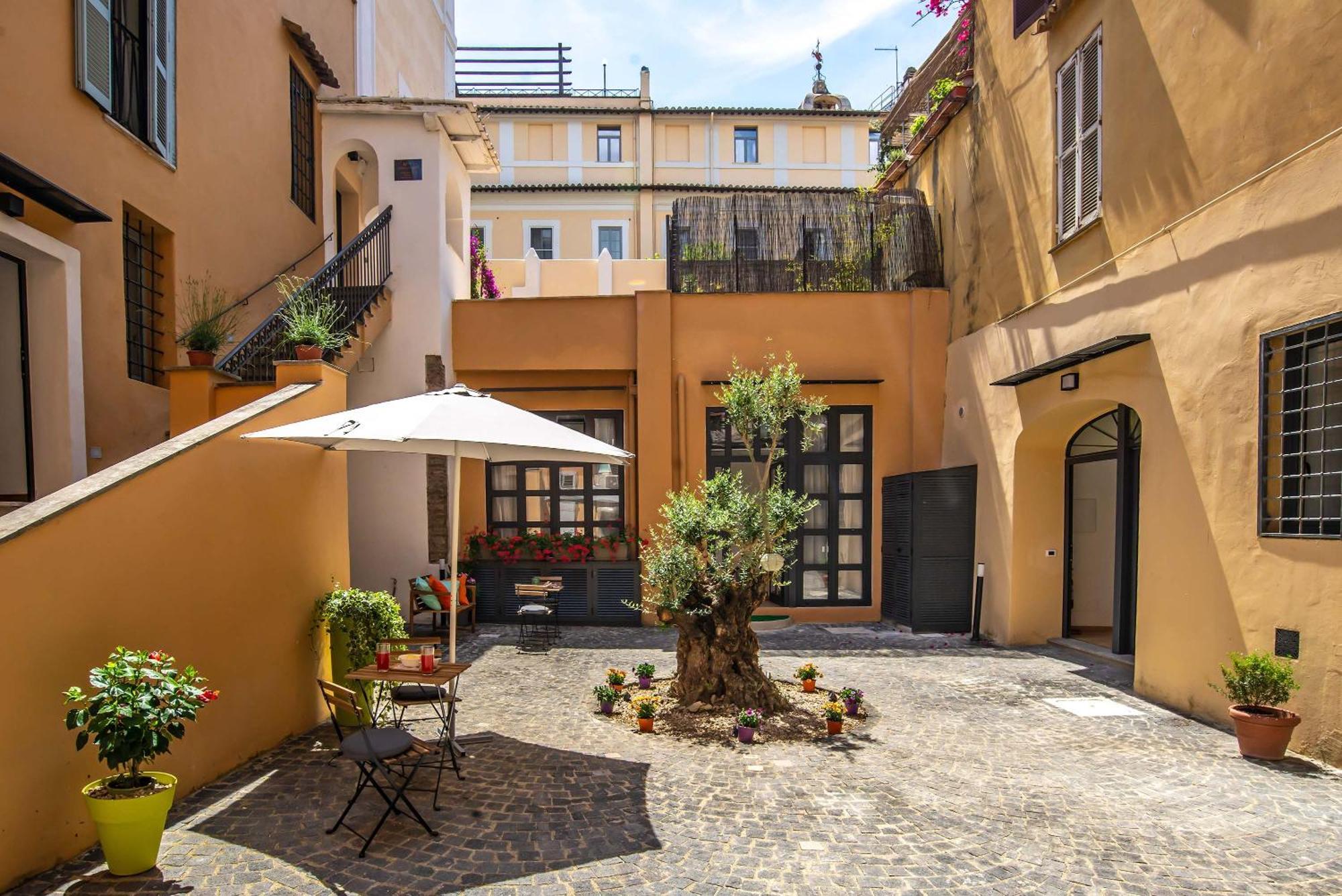 Navona Essence 3*